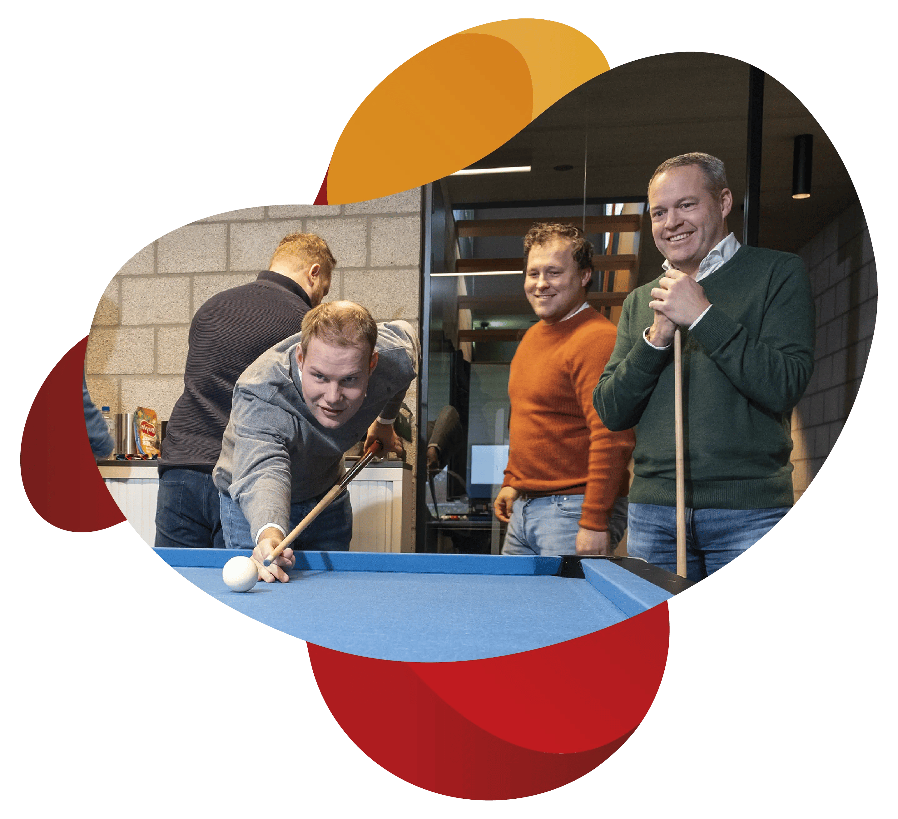 Medewerkers aan het poolen